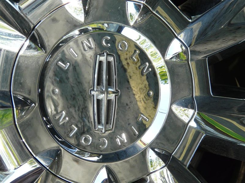 Illustration for article titled 2010 Lincoln MKZ: Part Three